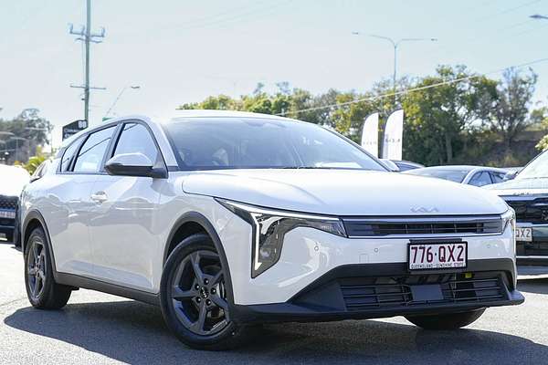 2025 Kia K4 S CL4m thumb-0