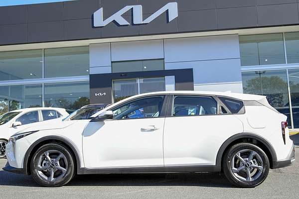 2025 Kia K4 S CL4m thumb-4