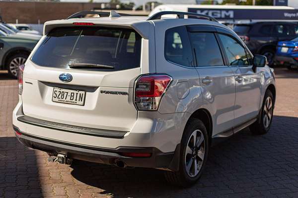 2016 Subaru Forester 2.5i-L S4 thumb-5