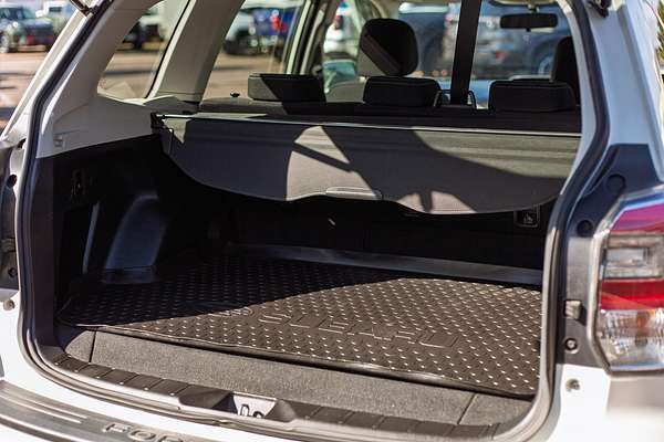 2016 Subaru Forester 2.5i-L S4 thumb-10