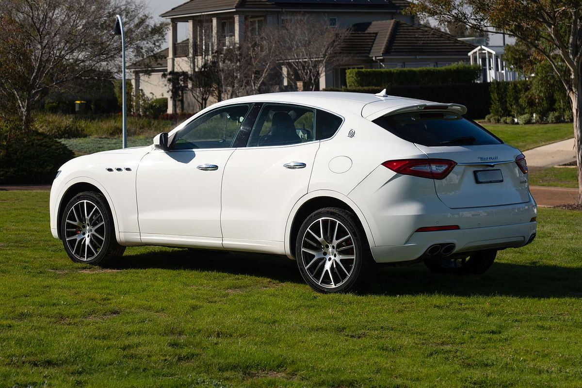 2016 Maserati Levante M161