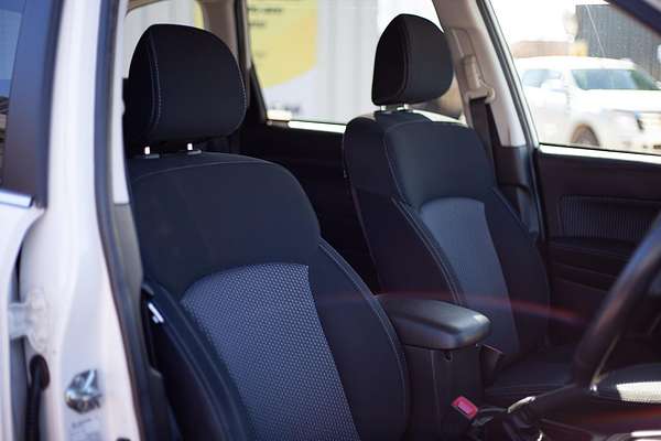 2016 Subaru Forester 2.5i-L S4 thumb-16