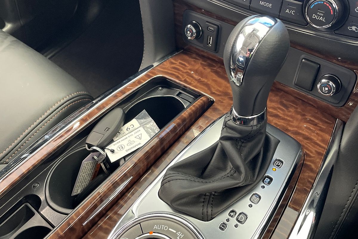 2023 Nissan Y62