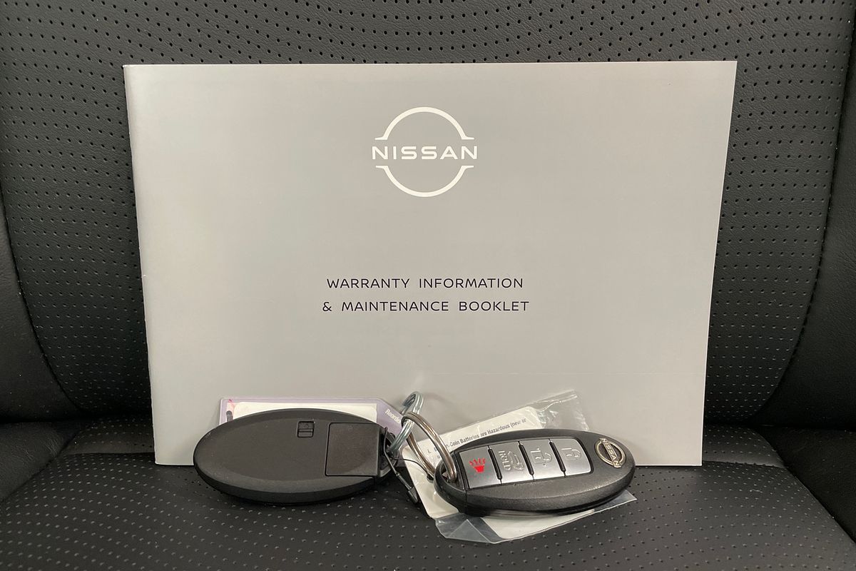 2023 Nissan Y62