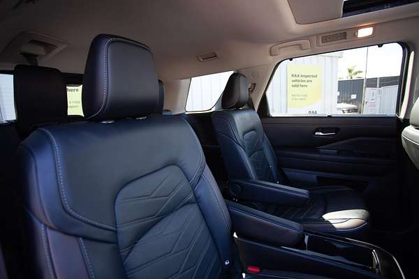 2022 Nissan Pathfinder Ti-L R53 thumb-6