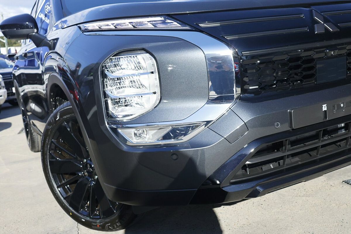 2026 Mitsubishi Outlander Black Edition ZM