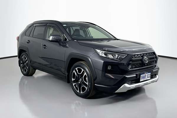 2020 Toyota RAV4 Edge AXAA54R