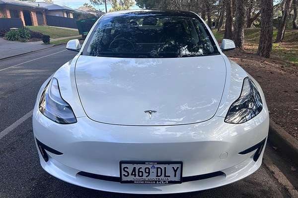 2023 Tesla Model 3 Rear-Wheel Drive thumb-4