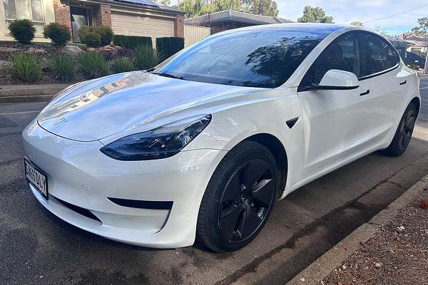 2023 Tesla Model 3 Rear-Wheel Drive thumb-2