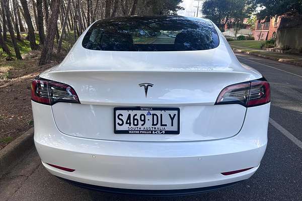 2023 Tesla Model 3 Rear-Wheel Drive thumb-7