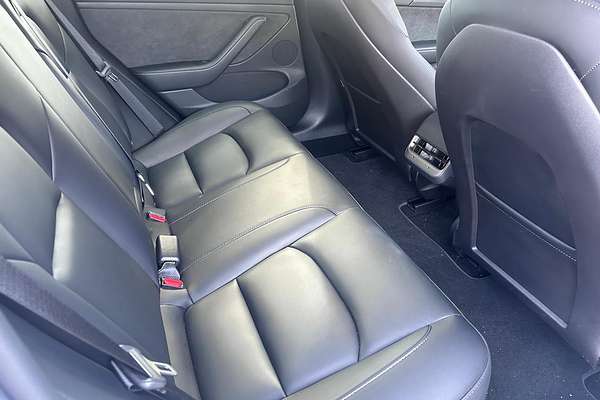 2023 Tesla Model 3 Rear-Wheel Drive thumb-26