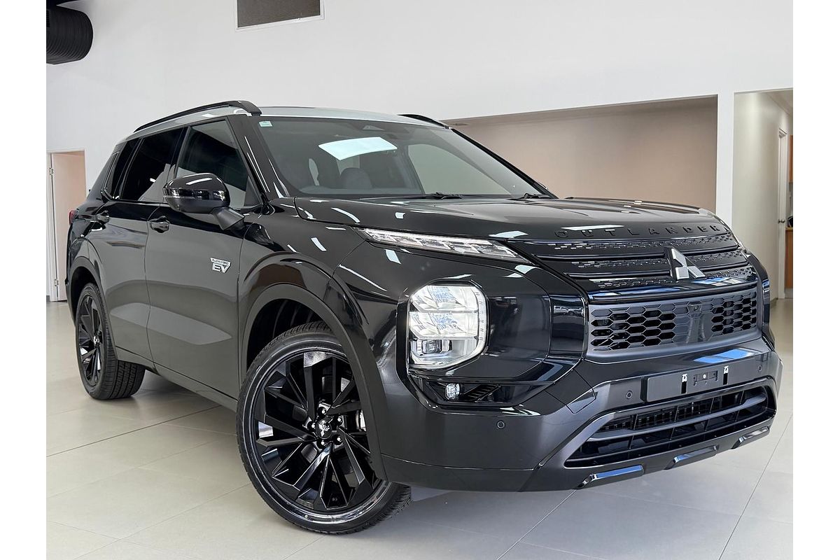 2024 Mitsubishi Outlander PHEV GSR ZM