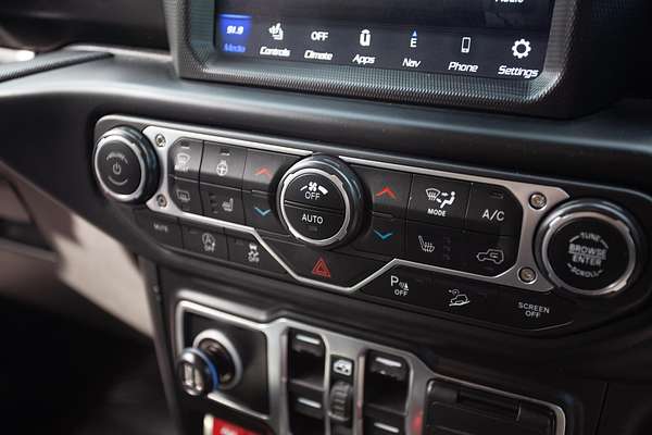 2019 Jeep Wrangler Unlimited Rubicon JL thumb-26