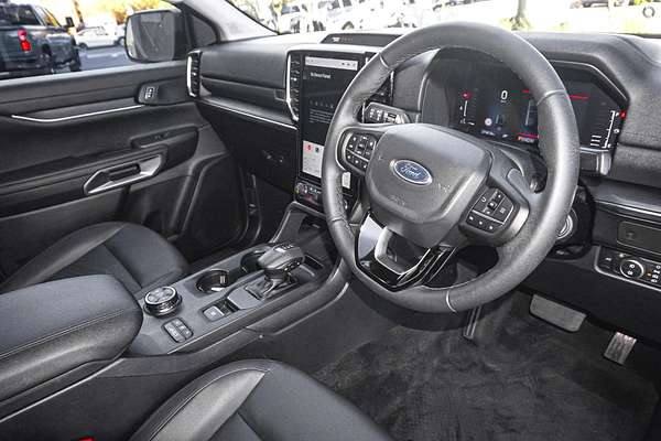 2024 Ford Everest Trend 2.0L thumb-2