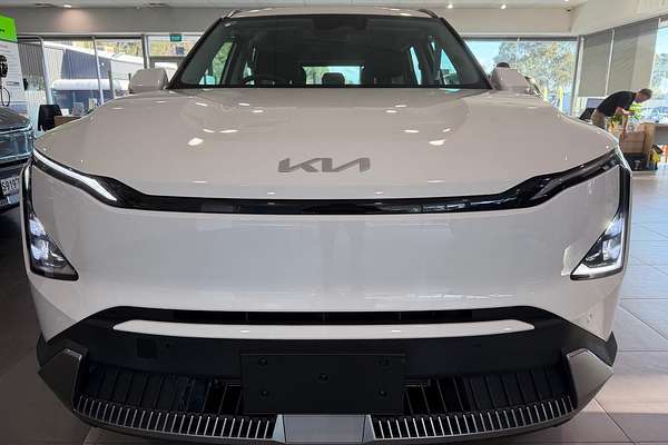 2024 Kia EV5 Air Standard Range OVc thumb-3