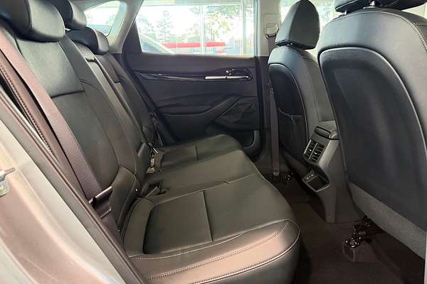 2026 Kia Seltos GT-Line SP2 PE thumb-11