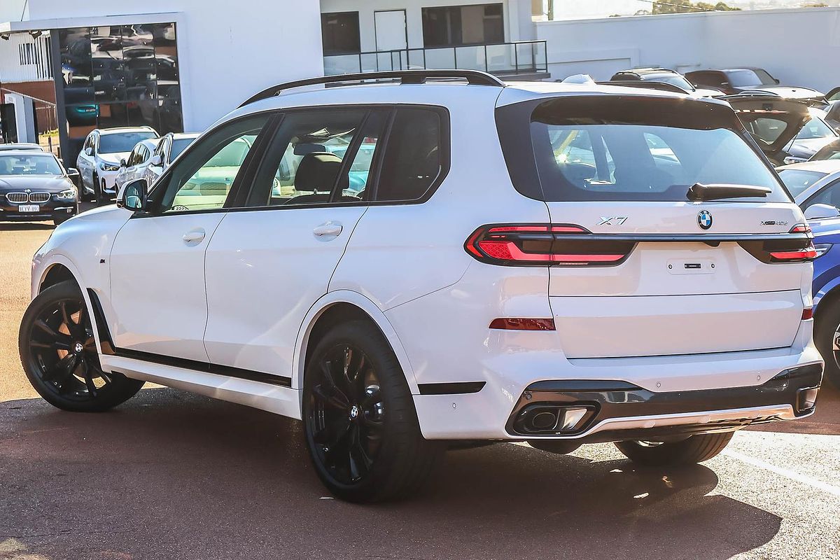 2026 BMW X7 xDrive40d M Sport G07 LCI