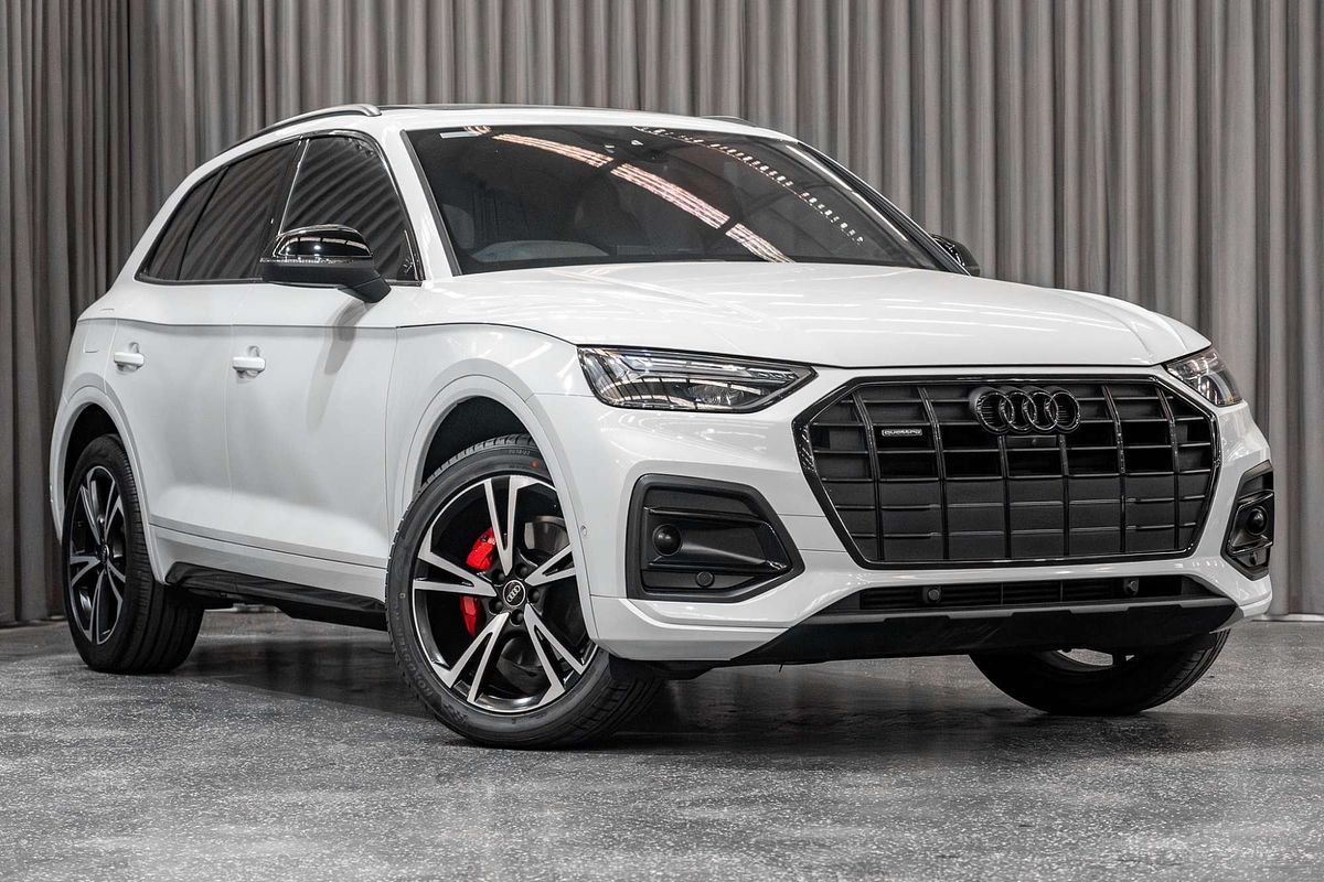2023 Audi Q5 45 TFSI Dynamic Black FY