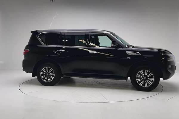 2023 Nissan Patrol Ti Y62 thumb-8