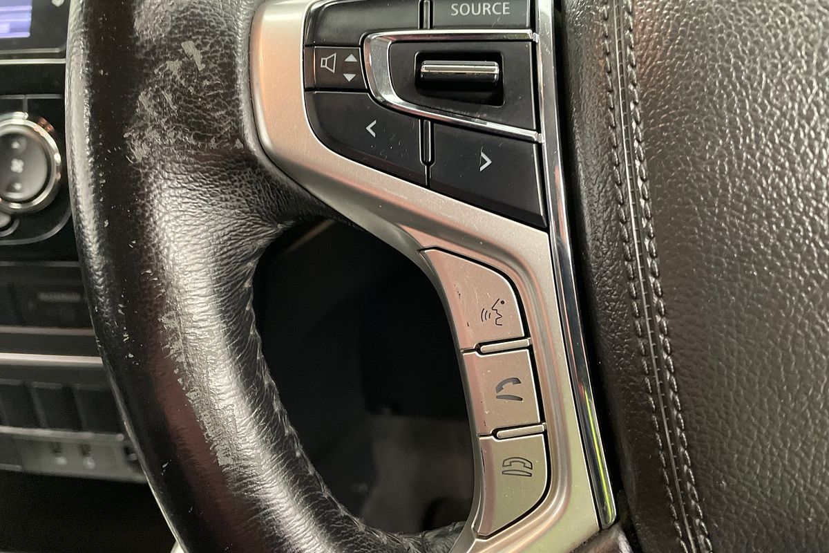2022 Mitsubishi MR