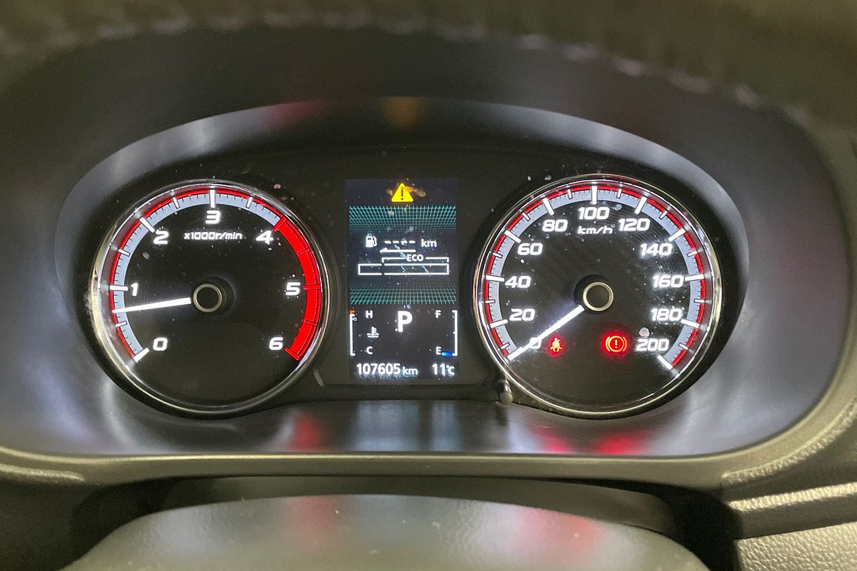2022 Mitsubishi MR