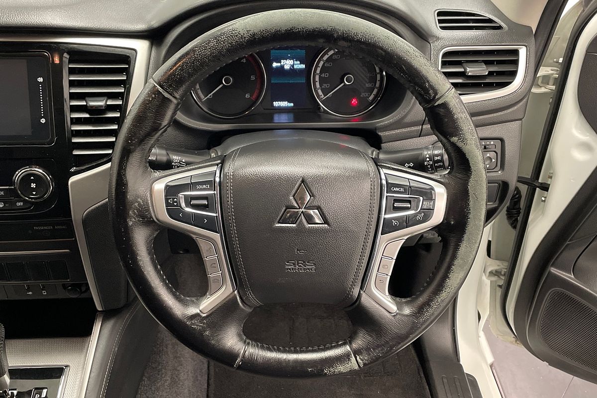 2022 Mitsubishi MR