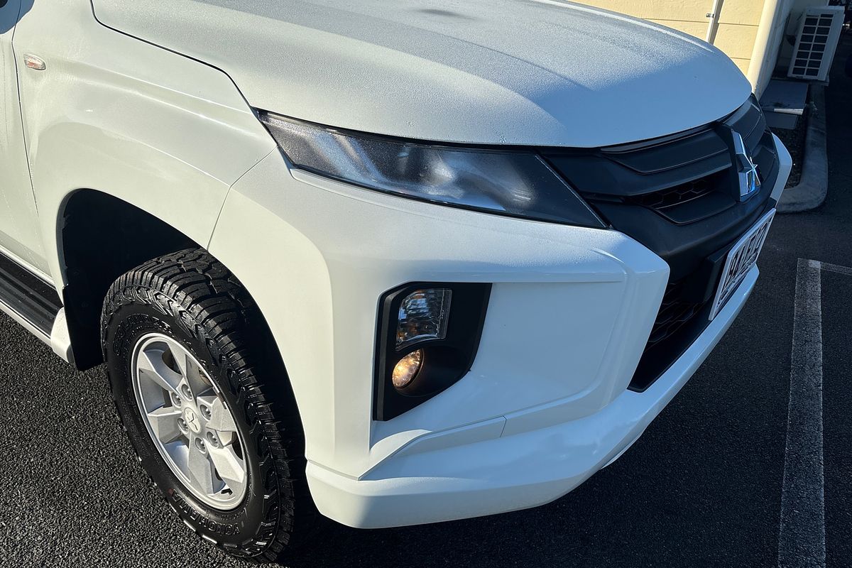 2022 Mitsubishi Triton GLX+ MR 4X4
