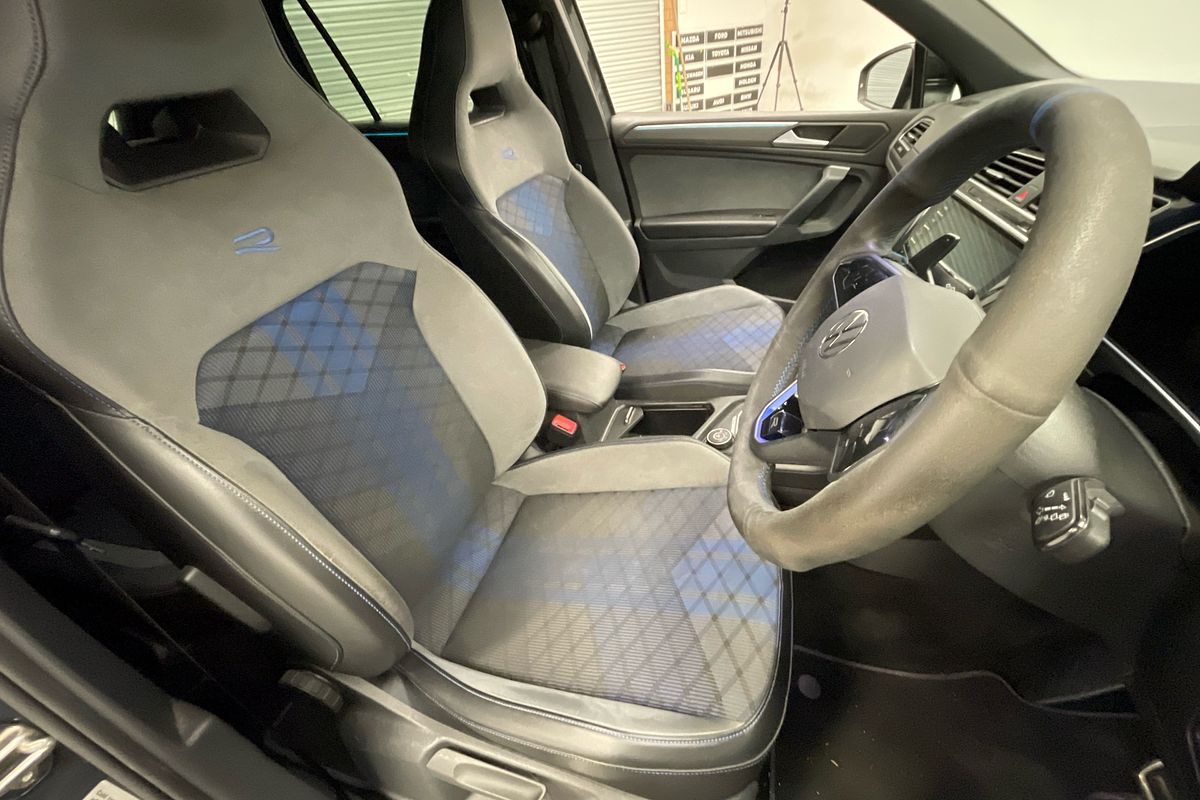 2022 Volkswagen Tiguan R Grid Edition 5N
