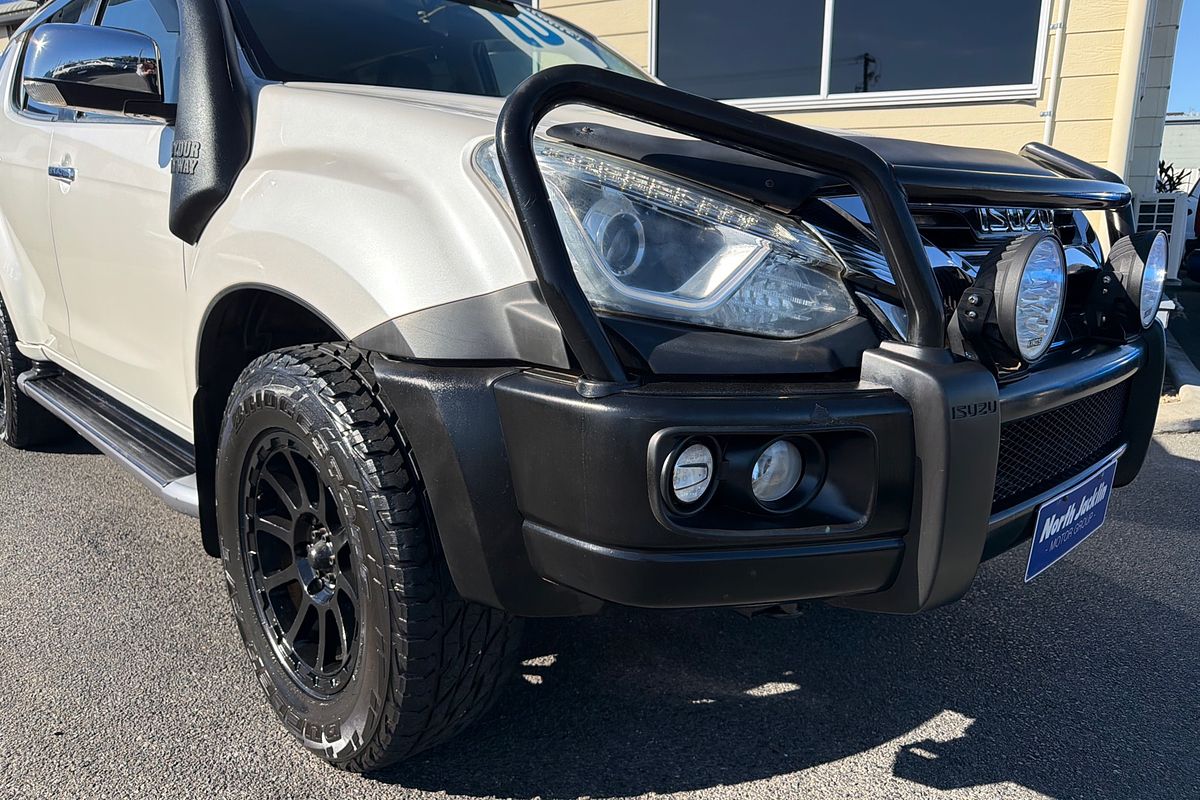2020 Isuzu MU-X LS-T