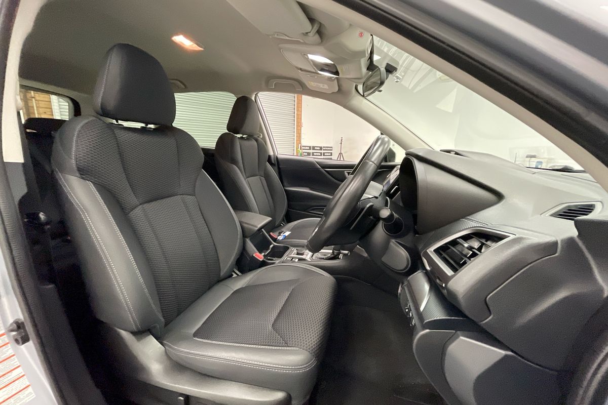 2019 Subaru Forester 2.5i Premium S5