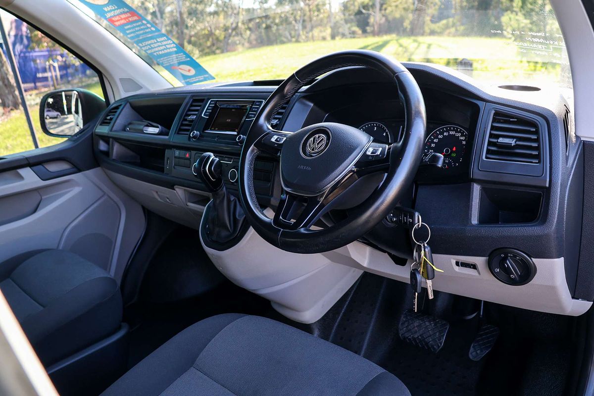 2019 Volkswagen Transporter TDI400 T6 LWB image 21