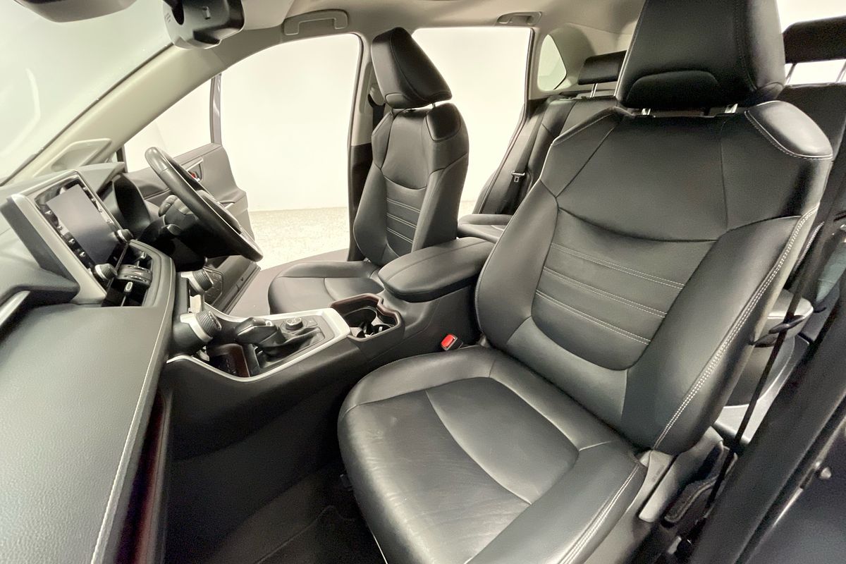 2020 Toyota RAV4 Cruiser