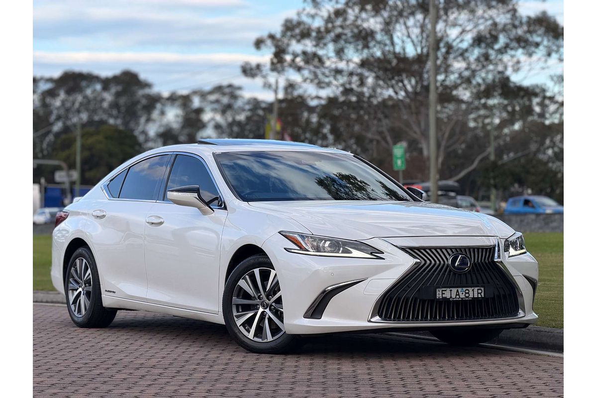 2020 Lexus ES ES300h Luxury AXZH10R