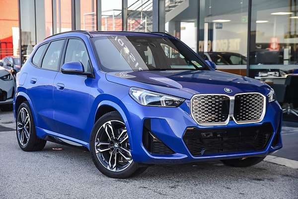 2025 BMW iX1 xDrive30 M Sport U11