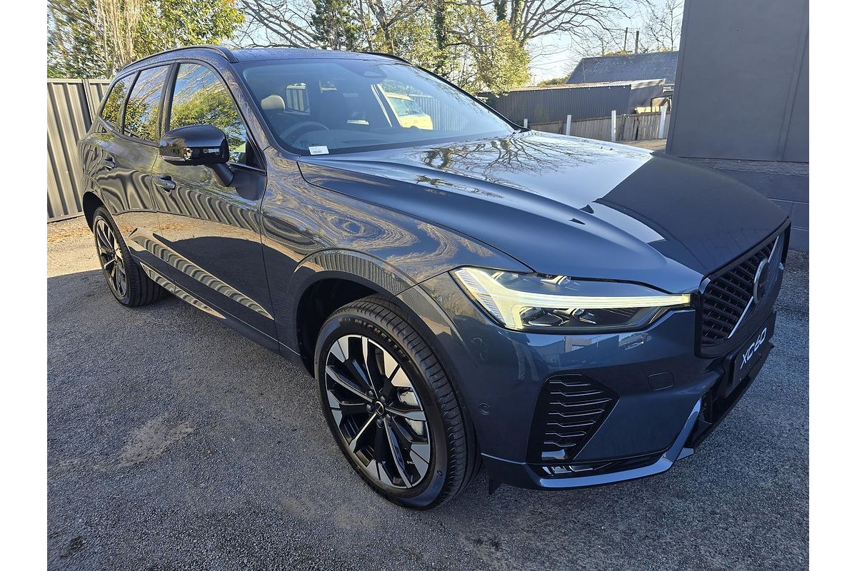 2026 Volvo XC60 Ultra B5 Dark