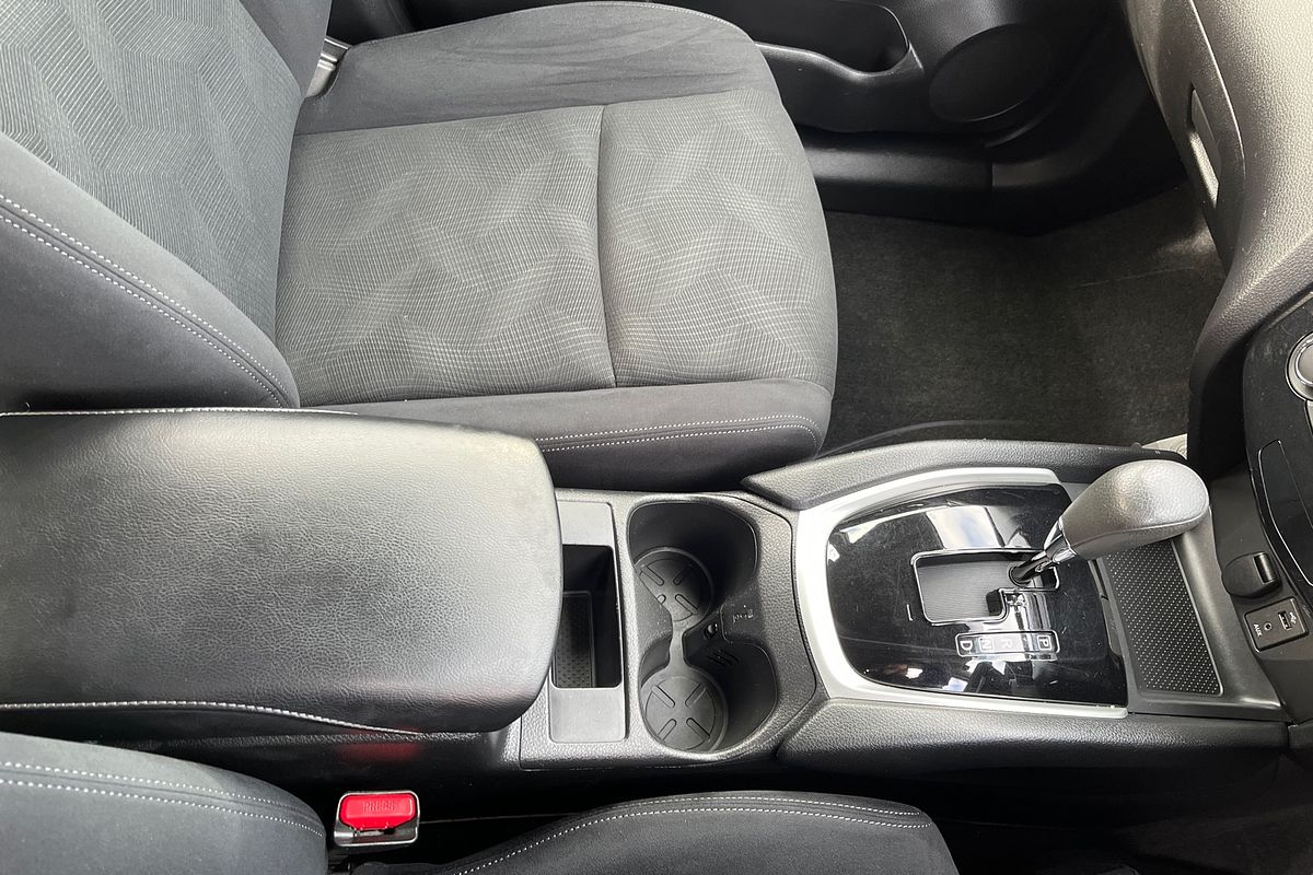 2017 Nissan X-TRAIL ST T32