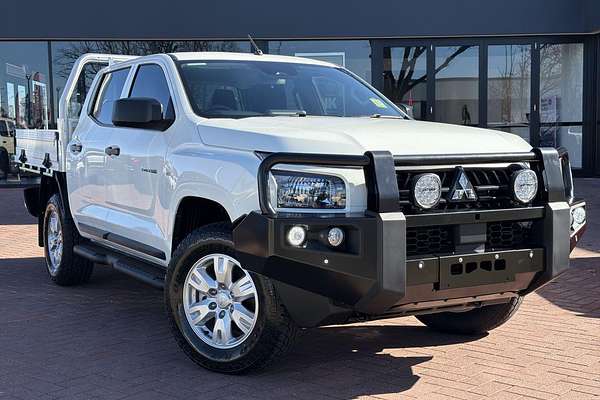 2025 Mitsubishi Triton GLX MV 4X4