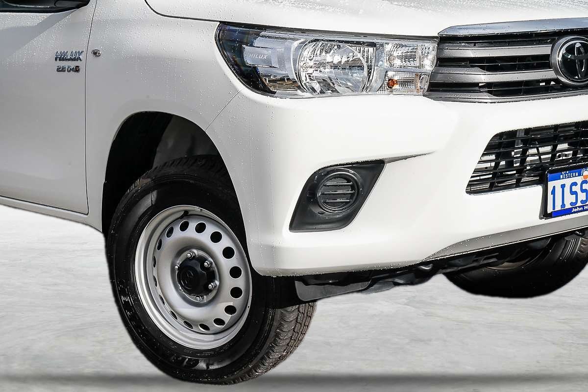 2025 Toyota Hilux SR GUN126R 4X4