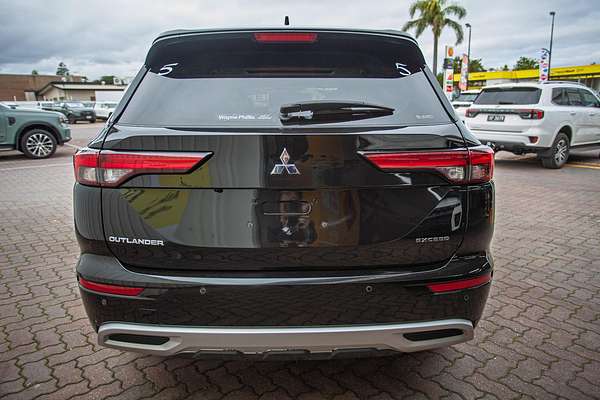 2022 Mitsubishi Outlander Exceed ZM thumb-6