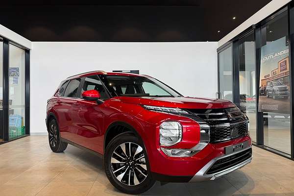 2025 Mitsubishi Outlander LS ZM