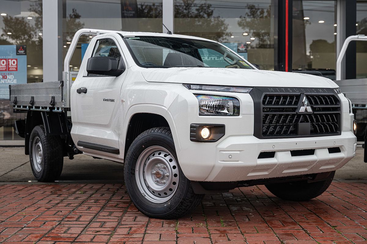 2026 Mitsubishi Triton GLX MV Rear Wheel Drive