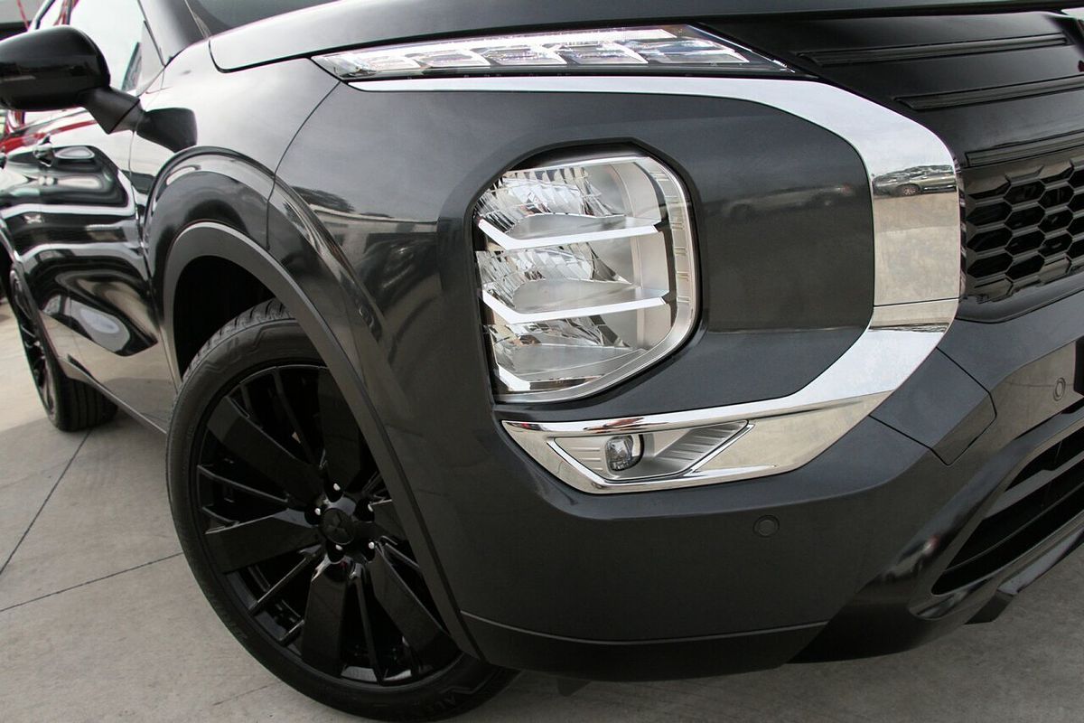 2026 Mitsubishi Outlander Black Edition ZM