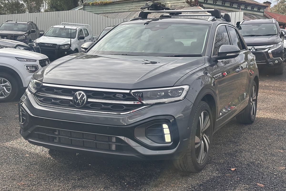 2024 Volkswagen T-Roc 140TSI R-Line D11