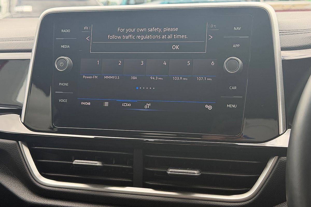 2024 Volkswagen T-Roc 140TSI R-Line D11