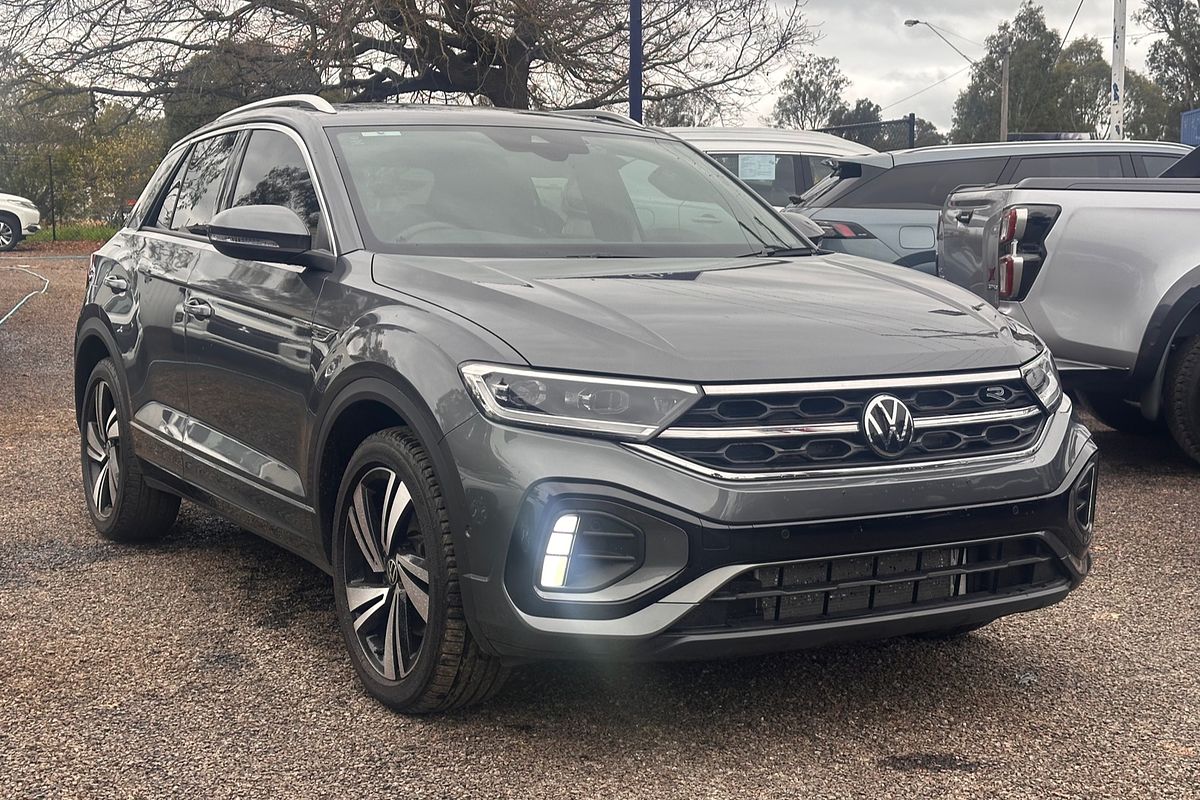 2024 Volkswagen T-Roc 140TSI R-Line D11