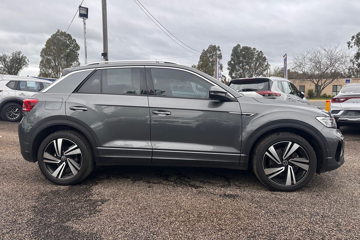 2024 Volkswagen T-Roc 140TSI R-Line D11
