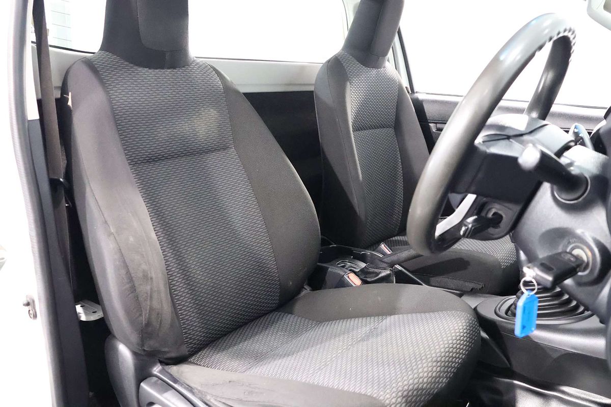 2018 Toyota Hilux Workmate GUN122R Rear Wheel Drive