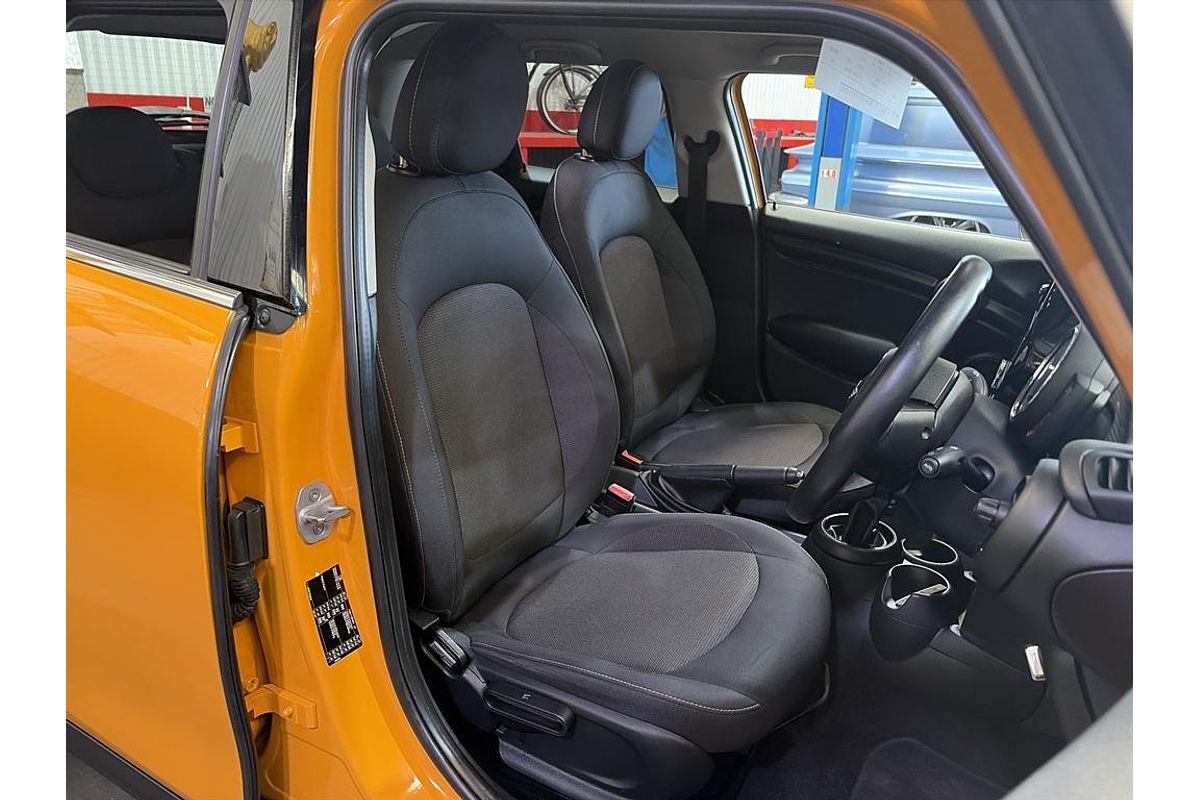 2017 MINI Hatch COOPER F55