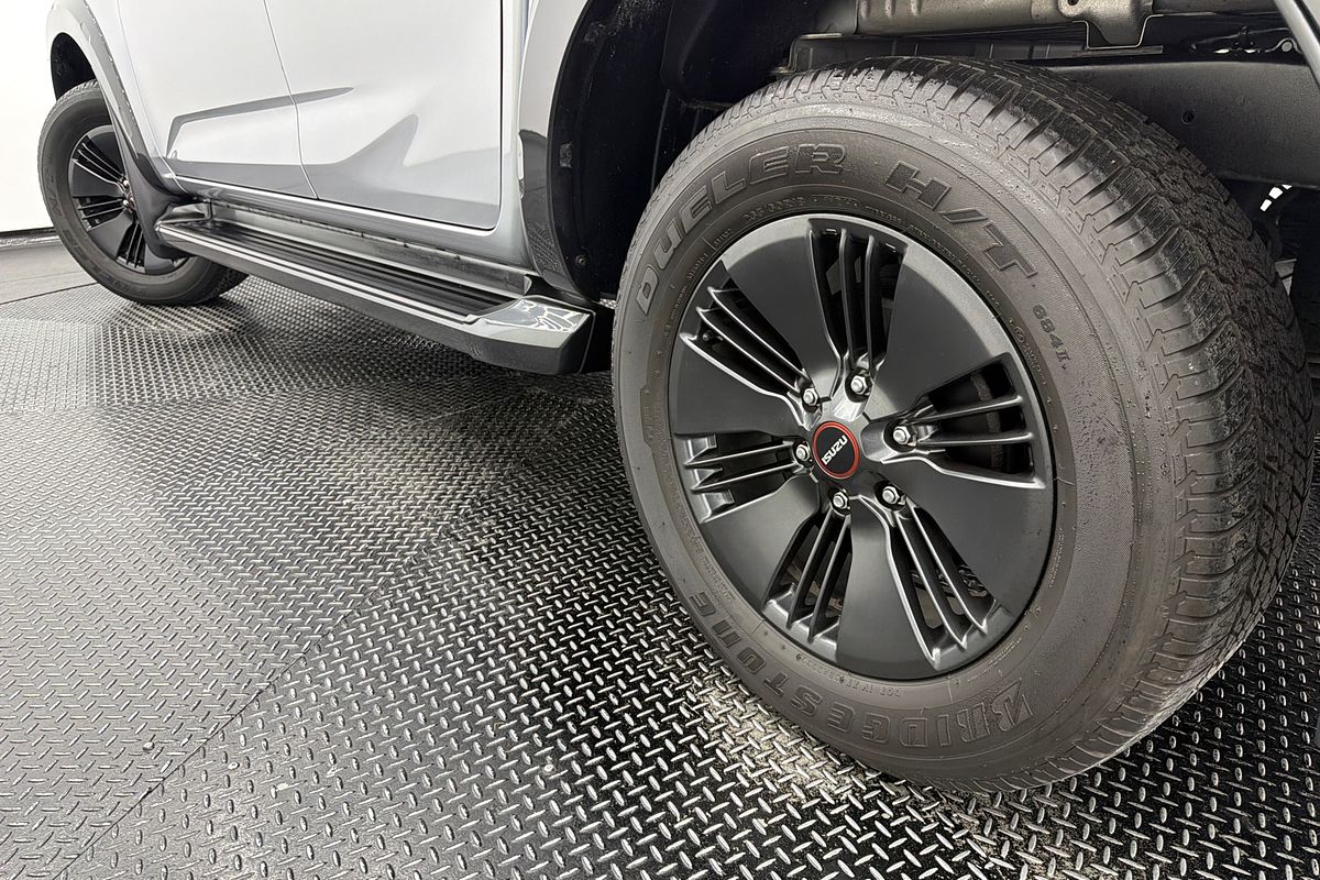 2022 Isuzu D-MAX X-TERRAIN 4X4