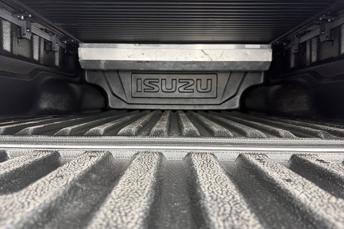 2022 Isuzu D-MAX X-TERRAIN 4X4